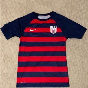 USA men’s soccer jersey. Adult small